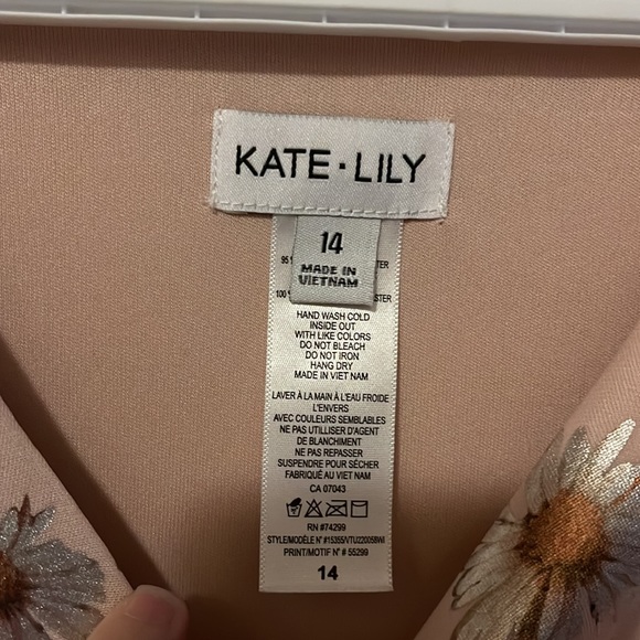 Kate lily - Picture 3 of 5